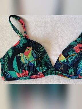 Tommy Bahama Hawaiian Floral Bikini Top -Adjustable Straps-Underwire Sz Medium
